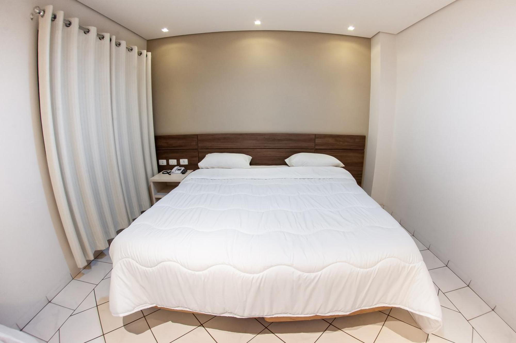 London Hotel Londrina Habitación foto